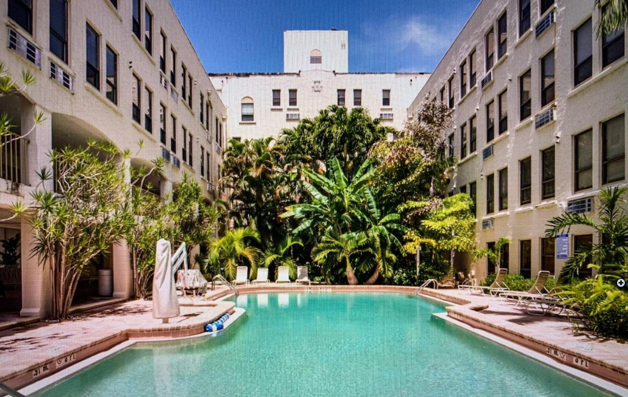 Tropicals Of Palm Beach Exterior foto